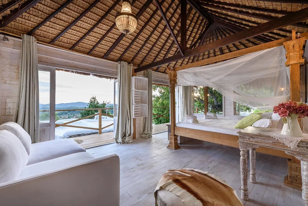 Villa Sun Door - Amazing 6 Bedroom With Private Pool Sant Carles de Peralta Spain